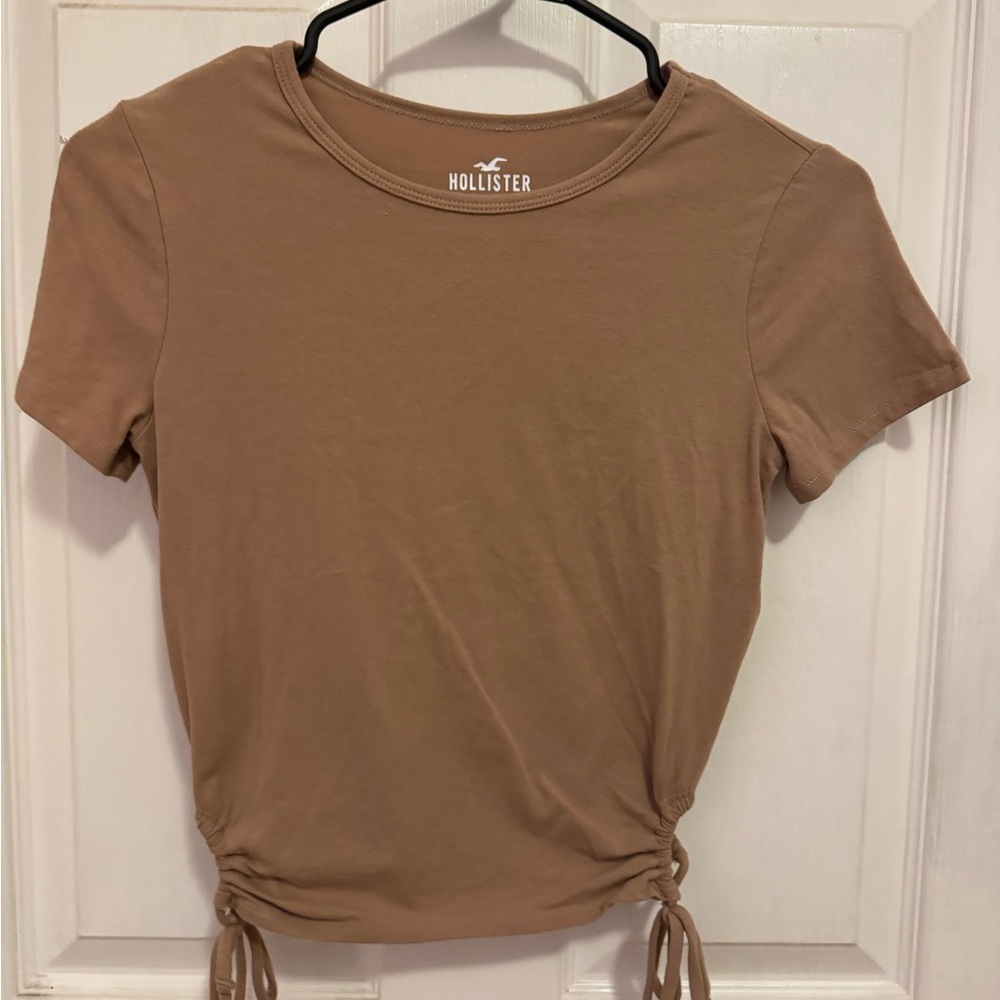 Hollister Women's Tan Ruched Top